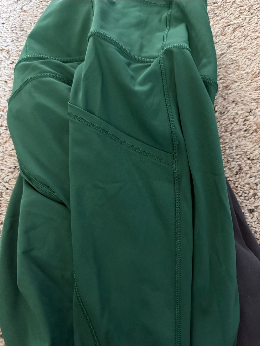 ✨📣LULULEMON ATHLETA 4 PIECE LOT📣✨ - Picture 7 of 9